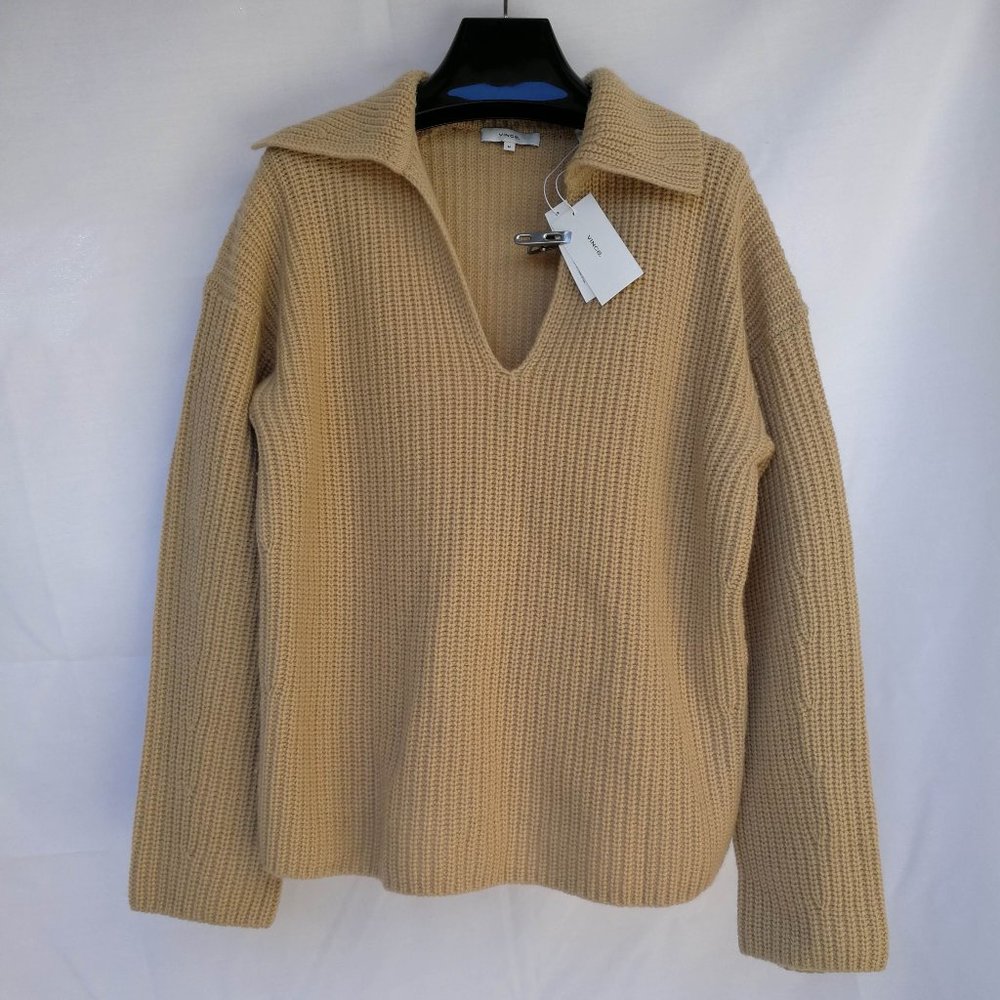 (NWT)VINCE V-Neck Wool  & Cashmere Sweater Women Size: M/ Cream Color